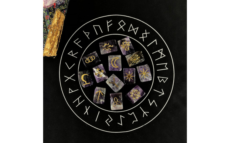 Набор ведьминых рун из аметиста 13 шт + мешочек и салфетка — изображение 1