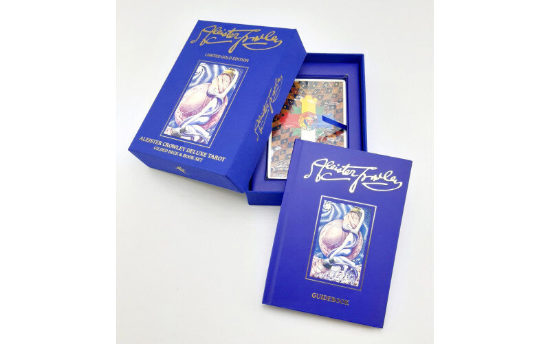 Набор Таро Тота Алистера Кроули, лимитированное золотое издание (Aleister Crowley Deluxe Tarot) — изображение 1