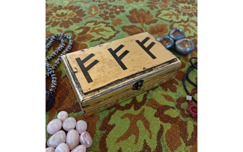 Три Феху Шкатулка деревянная — изображение 1