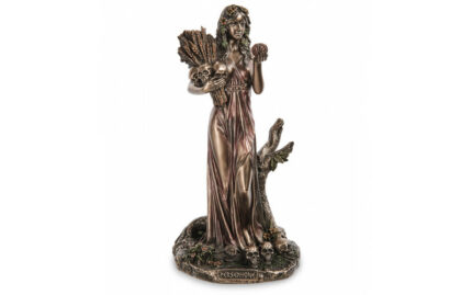 Персефона - богиня плодородия и царства мертвых, владычица преисподней Алтарная статуэтка