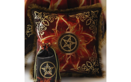 Подушка Огненный цветок (бархат)